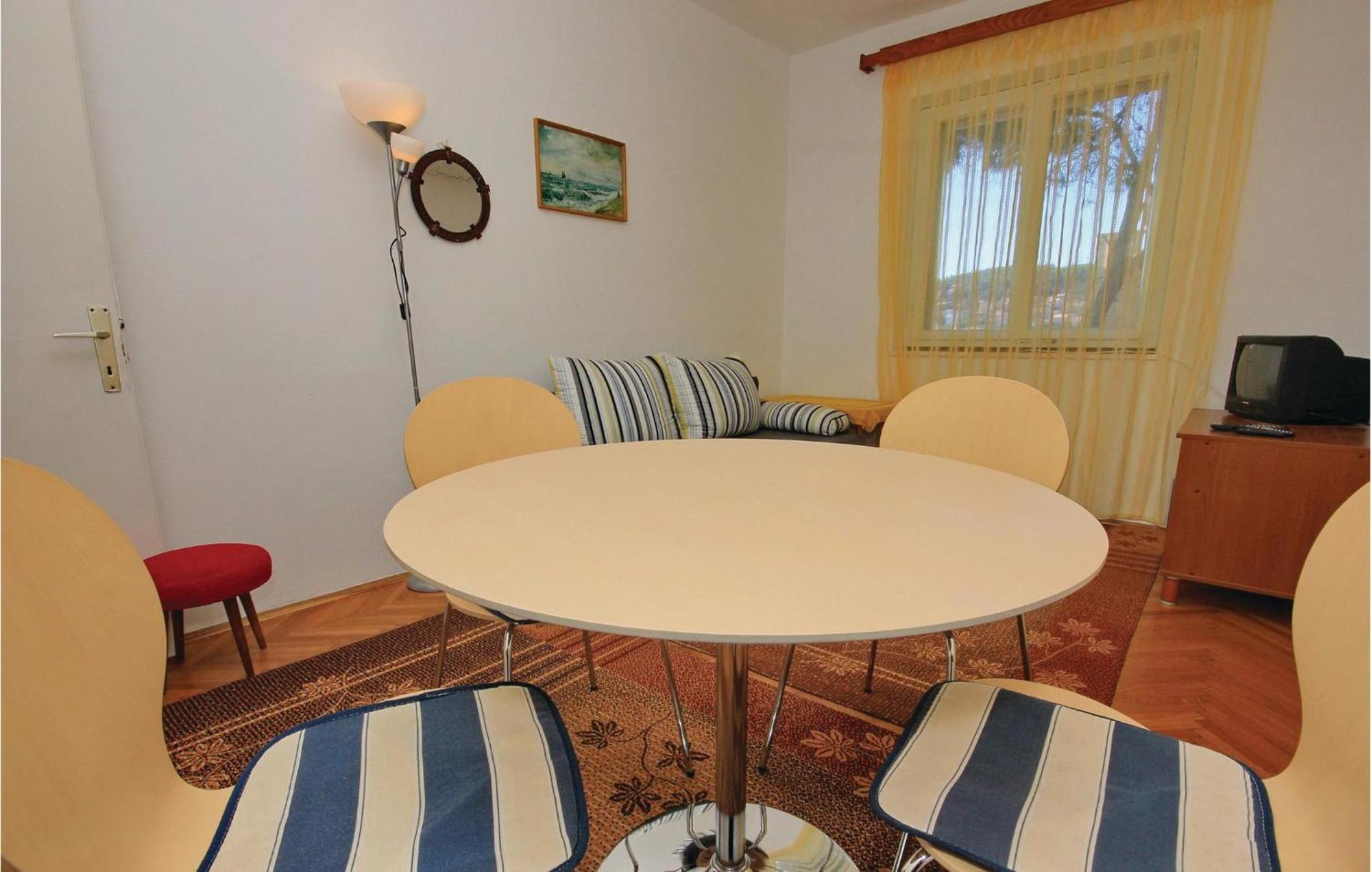 Amazing Apartment In Lumbarda With Kitchen Экстерьер фото